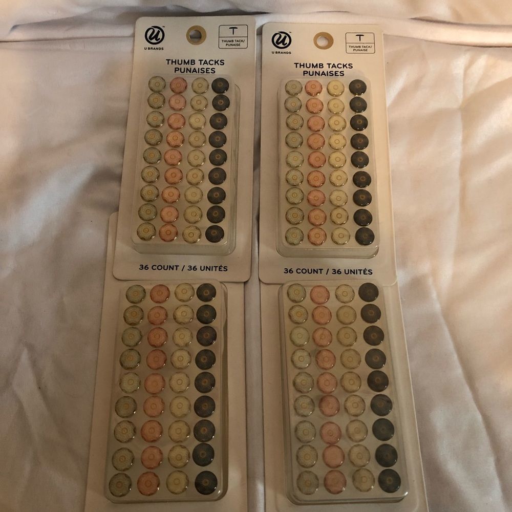 Thumb tacks 4 pkgs